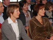 LTP Bernadette Mennel übergibt den Vorsitz in der Parlamentarier-Konferenz Bodensee. LTP Bernadette Mennel übergibt den Vorsitz in der Parlamentarier-Konferenz Bodensee.