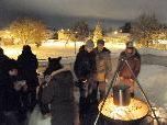 Weihnachtsfeier auf der Dachterrasse des Lebenshilfe-Wohnhauses in Hard. Weihnachtsfeier auf der Dachterrasse des Lebenshilfe-Wohnhauses in Hard.