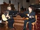Auch Brigitte und Barbara gestalten das Konzert mit. Auch Brigitte und Barbara gestalten das Konzert mit.