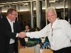 Der scheidende Obmann Ewald Bachmann (re), gratuliert Neo-Obmann Dr. Rainer Welte Der scheidende Obmann Ewald Bachmann (re), gratuliert Neo-Obmann Dr. Rainer Welte