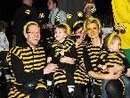 Eine ganze Bienenfamilie beim Ore Ore Kinderball im Festspielhaus.