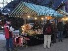 Marktstand von Bruno Mathis (Schnäpse aus Krems) am Schrunser Kirchplatz. Marktstand von Bruno Mathis (Schnäpse aus Krems) am Schrunser Kirchplatz.