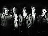 Die Strokes liefern einen ersten Vorgeschmack auf ihr lange erwartetes neues Album. Die Strokes liefern einen ersten Vorgeschmack auf ihr lange erwartetes neues Album.