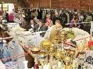Großer Andrang zum Flohmarkt in Fußach, der auch am Samstag Vormittag geöffnet ist. Großer Andrang zum Flohmarkt in Fußach, der auch am Samstag Vormittag geöffnet ist.