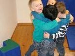 Spielen in der Spielkiste macht glücklich Spielen in der Spielkiste macht glücklich