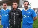 Trainer Rade Plakalovic mit dem neuen Stürmer Volkan Özgün (rechts) im Angriff und Christof Kogler in der Abwehr. Trainer Rade Plakalovic mit dem neuen Stürmer Volkan Özgün (rechts) im Angriff und Christof Kogler in der Abwehr.