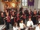 Viele Feiern im Kirchenjahr werden vom Kirchenchor klanglich schön untermalt.