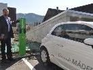 Vor dem Bauamt der Gemeinde Mäder wurde die erste Elektrotankstelle in der Kummenregion installiert Vor dem Bauamt der Gemeinde Mäder wurde die erste Elektrotankstelle in der Kummenregion installiert