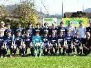 DAs FC SUlz U 15 Team mit GIKO GF Werner Abbrederis (li)
