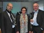 Dr. Carlo Kröpfel vom schweizerischen Caritasverband und Dr. Ulrike Hahn vom Caritasverband Freiburg mit Caritasdirektor Peter Klinger. Dr. Carlo Kröpfel vom schweizerischen Caritasverband und Dr. Ulrike Hahn vom Caritasverband Freiburg mit Caritasdirektor Peter Klinger.