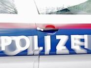 Ein inhaftierter trat eine Polizisten nieder, der trug eine Bänderverletzung davon. Ein inhaftierter trat eine Polizisten nieder, der trug eine Bänderverletzung davon.
