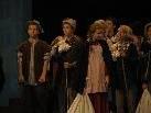 Die Schüler und Lehrer der Musikmittelschule Götzis zeigten eine Premiere mit viel Herzlichkeit Die Schüler und Lehrer der Musikmittelschule Götzis zeigten eine Premiere mit viel Herzlichkeit