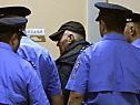 Mladic wird abgeführt Mladic wird abgeführt