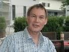 Der Deutschlehrer Ludwig Hotz motiviert "seine" Schüler immer wieder mit verschiedenen Projekten zum Lesen Der Deutschlehrer Ludwig Hotz motiviert "seine" Schüler immer wieder mit verschiedenen Projekten zum Lesen