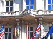 Ein bewaffneter Mann überfällt im 15. Bezirk ein Hotel Ein bewaffneter Mann überfällt im 15. Bezirk ein Hotel