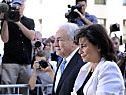 Strauss-Kahn mit seiner Frau Anne Sinclair Strauss-Kahn mit seiner Frau Anne Sinclair