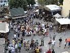 Auf dem Mittelaltermarkt wird ein buntes Programm geboten. Auf dem Mittelaltermarkt wird ein buntes Programm geboten.