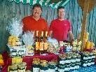Auf dem Dreiklang-Erntedankmarkt werden regionale Naturprodukte angeboten. Auf dem Dreiklang-Erntedankmarkt werden regionale Naturprodukte angeboten.
