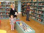 Jede Altersgruppe fühlt sich in der AK-Bibliothek in Feldkirch gut aufgehoben