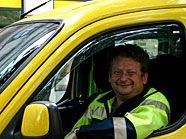 ÖAMTC-Pannenfahrer Christian Zettner befreite das eingesperrte Mädchen. ÖAMTC-Pannenfahrer Christian Zettner befreite das eingesperrte Mädchen.