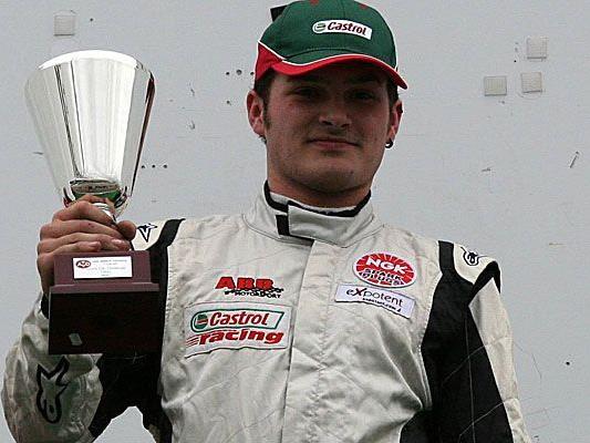 13 Pokale in 14 Rennen: Rennsporttalent Sandro Bickel.