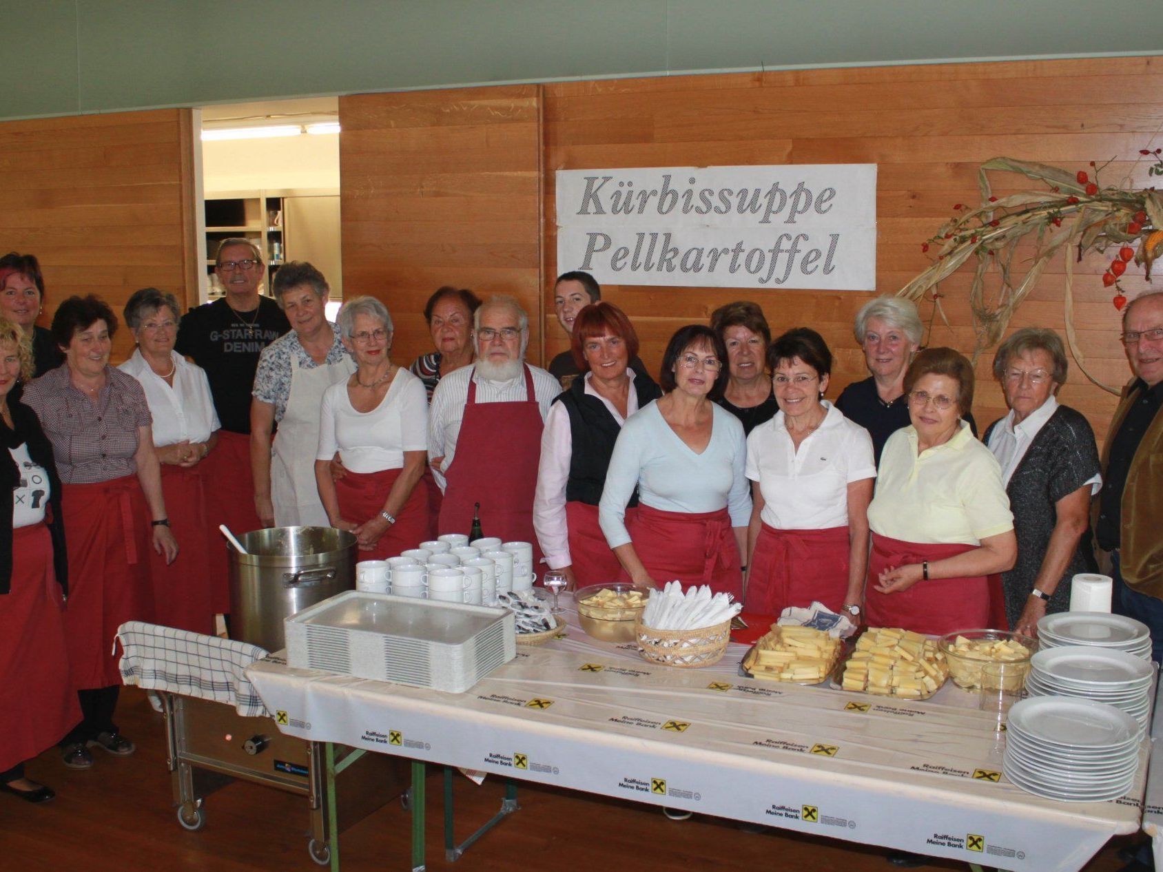 Ein bewährtes Team kann sich auch in diesem Jahr über den schönen Erfolg freuen. Ein bewährtes Team kann sich auch in diesem Jahr über den schönen Erfolg freuen.