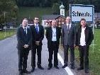 Mit der Übergabe der LED-Straßenbeleuchtung in Schnepfau wurde die Partnerschaft von EPS soltec und HELLA intensiviert. Mit der Übergabe der LED-Straßenbeleuchtung in Schnepfau wurde die Partnerschaft von EPS soltec und HELLA intensiviert.
