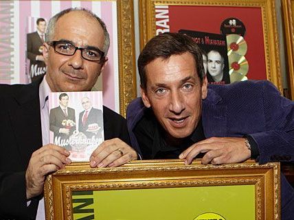 Michael Niavarani und Viktor Gernot beim DVD-Release am Donnerstag Michael Niavarani und Viktor Gernot beim DVD-Release am Donnerstag
