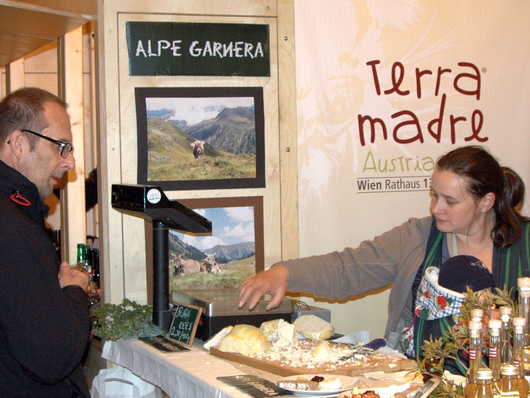 Veronika Kartnig präsentierte den Sura Kees auf der Terra Madre in Wien. Veronika Kartnig präsentierte den Sura Kees auf der Terra Madre in Wien.
