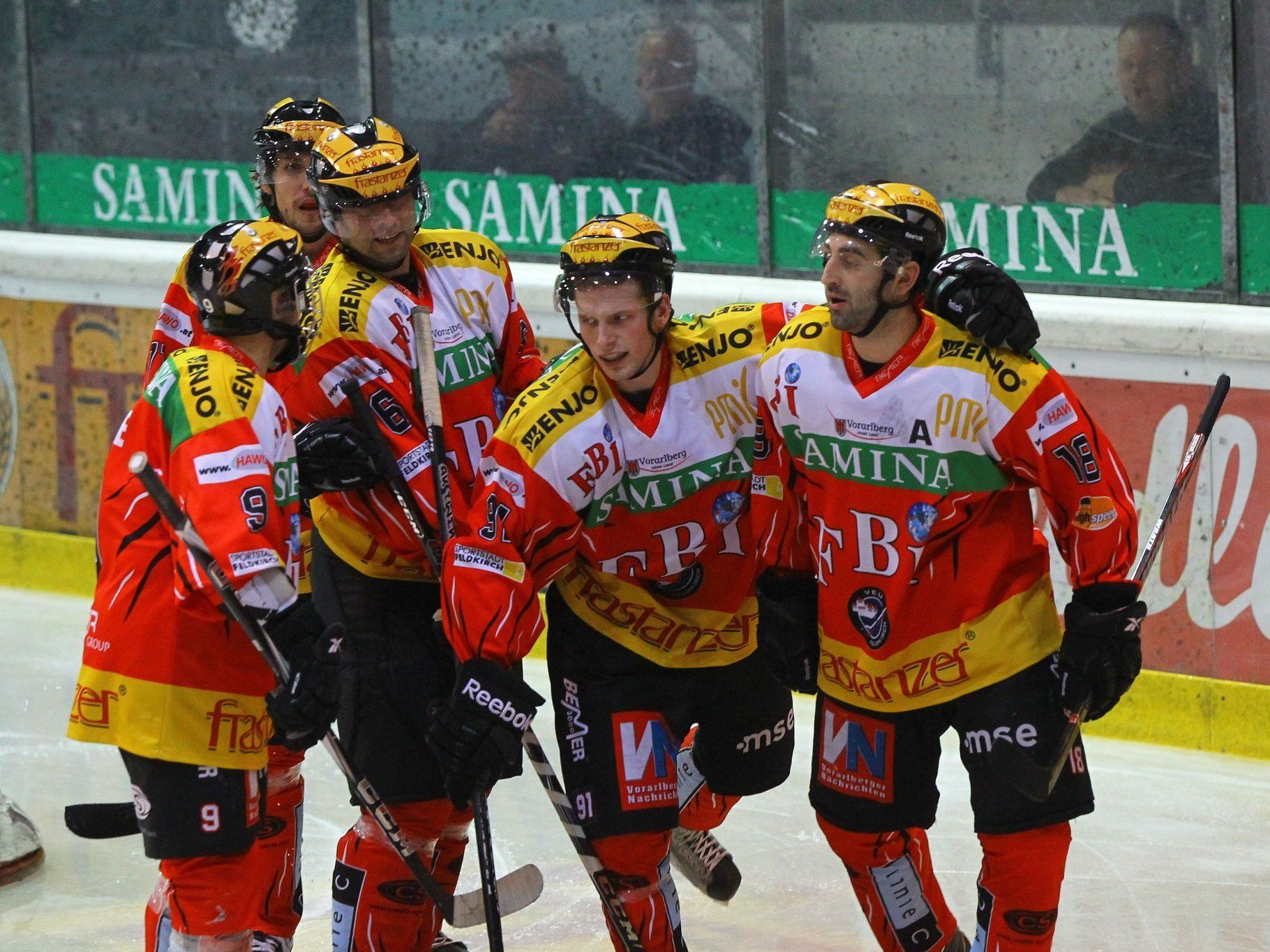 Feuer auf dem Eis wenn die VEU zuhause antritt. Feuer auf dem Eis wenn die VEU zuhause antritt.