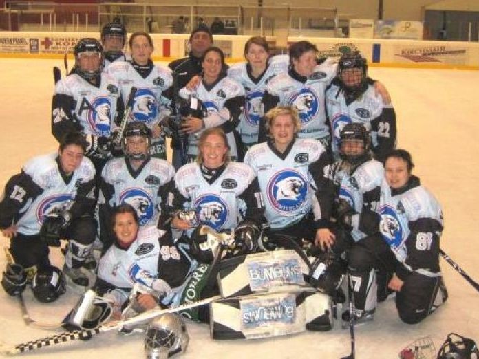 Die Wildcats sind eines der Teams bei der ersten Damenmeisterschaft Die Wildcats sind eines der Teams bei der ersten Damenmeisterschaft