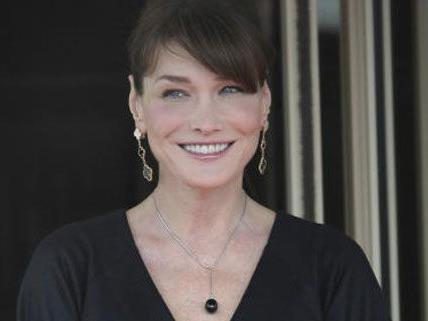 Überglücklich: Carla Bruni ist nun Mutter einer kleinen Tochter. Überglücklich: Carla Bruni ist nun Mutter einer kleinen Tochter.