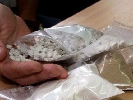 Die beiden Drogendealer wollten Ware im Wert von 90.000 Euro verkaufen. Die beiden Drogendealer wollten Ware im Wert von 90.000 Euro verkaufen.