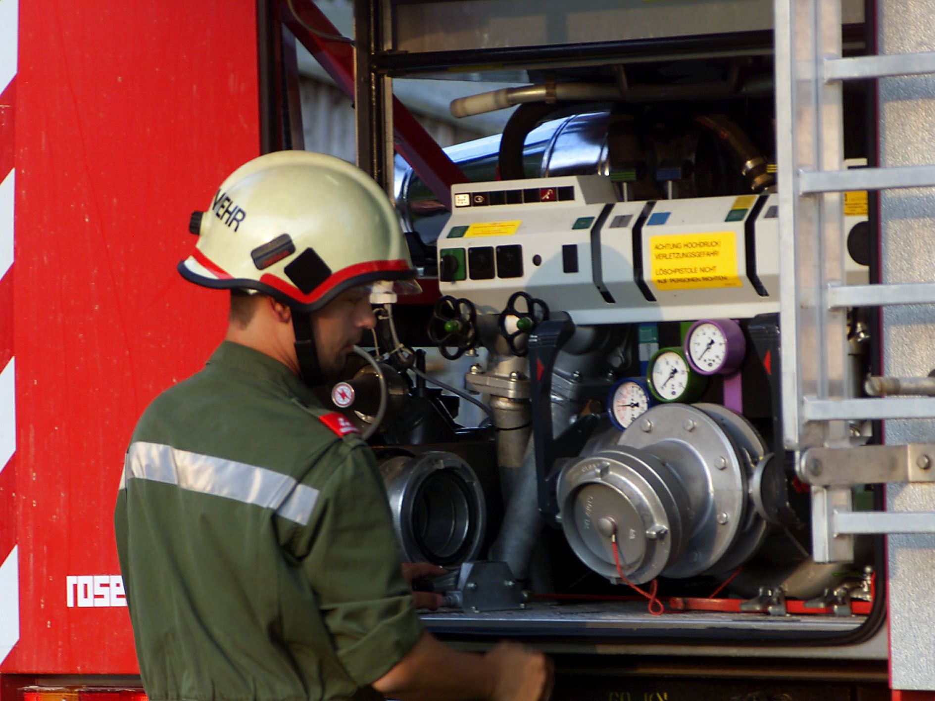 Den Nationalfeiertag als "Ehrenamtstag" zu begehen, ist in den letzten Jahren zu einem festen Brauch geworden. Den Nationalfeiertag als "Ehrenamtstag" zu begehen, ist in den letzten Jahren zu einem festen Brauch geworden.