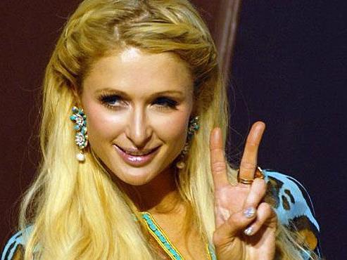 DJ David Guetta hat Gerüchte abgewehrt, dass er mit Paris Hilton eine Platte produziert.