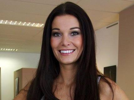 Miss Austria Carmen Stamboli will demnächst heiraten. Miss Austria Carmen Stamboli will demnächst heiraten.