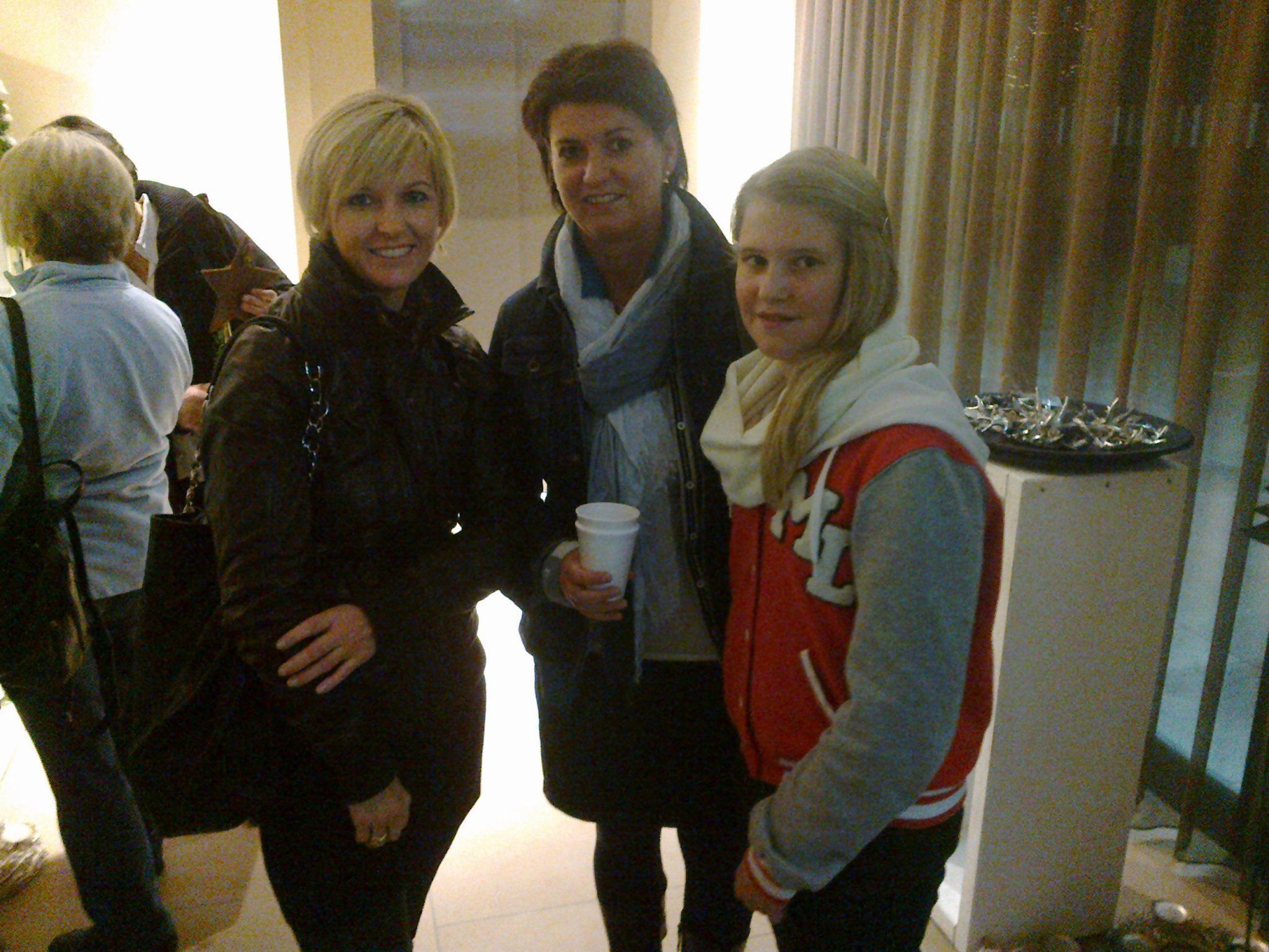 Zahlreiche Besucher bei der Weihnachtsausstellung von Stilform Zahlreiche Besucher bei der Weihnachtsausstellung von Stilform