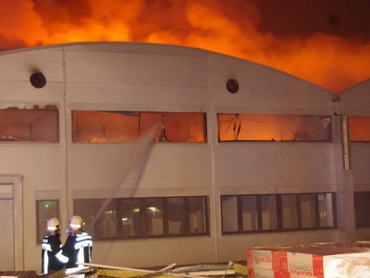 Auch die Feuerwehr aus Wien musste zu dem Brand in Klosterneuburg anrücken.