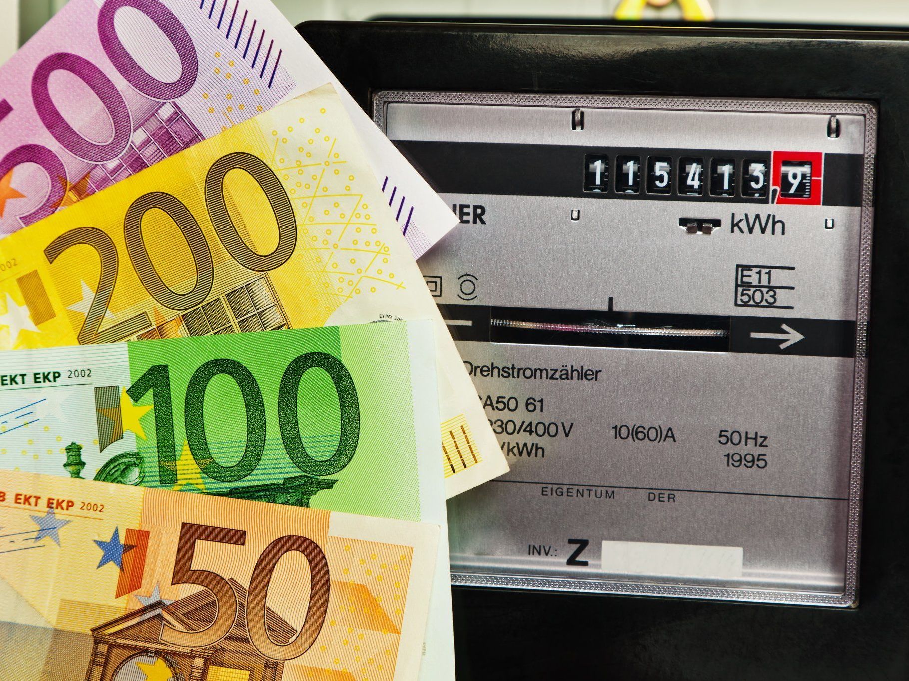 Bewusster Stromverbrauch wird gerade im Multimediabereich immer wichtiger. Schon beim Kauf sollte darauf geachtet werden. Bewusster Stromverbrauch wird gerade im Multimediabereich immer wichtiger. Schon beim Kauf sollte darauf geachtet werden.