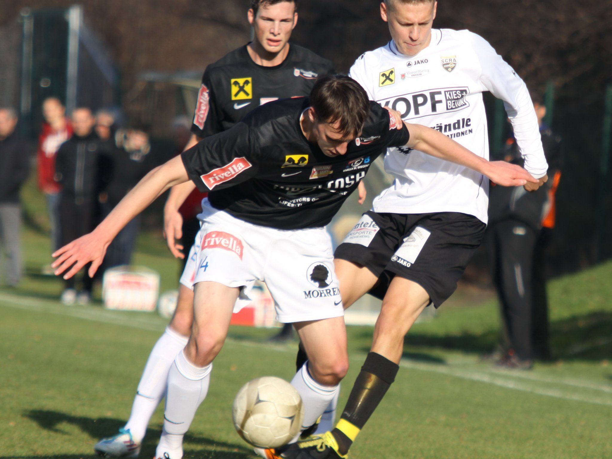 Mathias Einsle schoss das 1:0 für rivella SC Bregre Mathias Einsle schoss das 1:0 für rivella SC Bregre