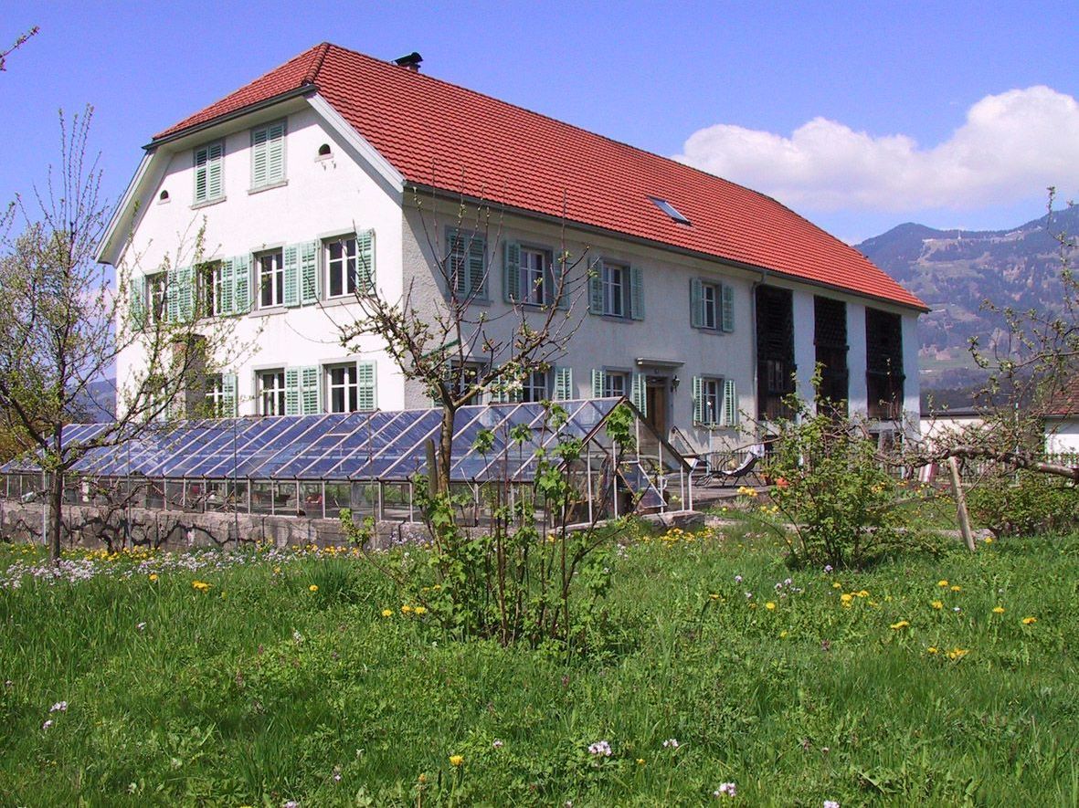Begehrter Bauherrenpreis für die Nenzinger „Artenne“. Begehrter Bauherrenpreis für die Nenzinger „Artenne“.