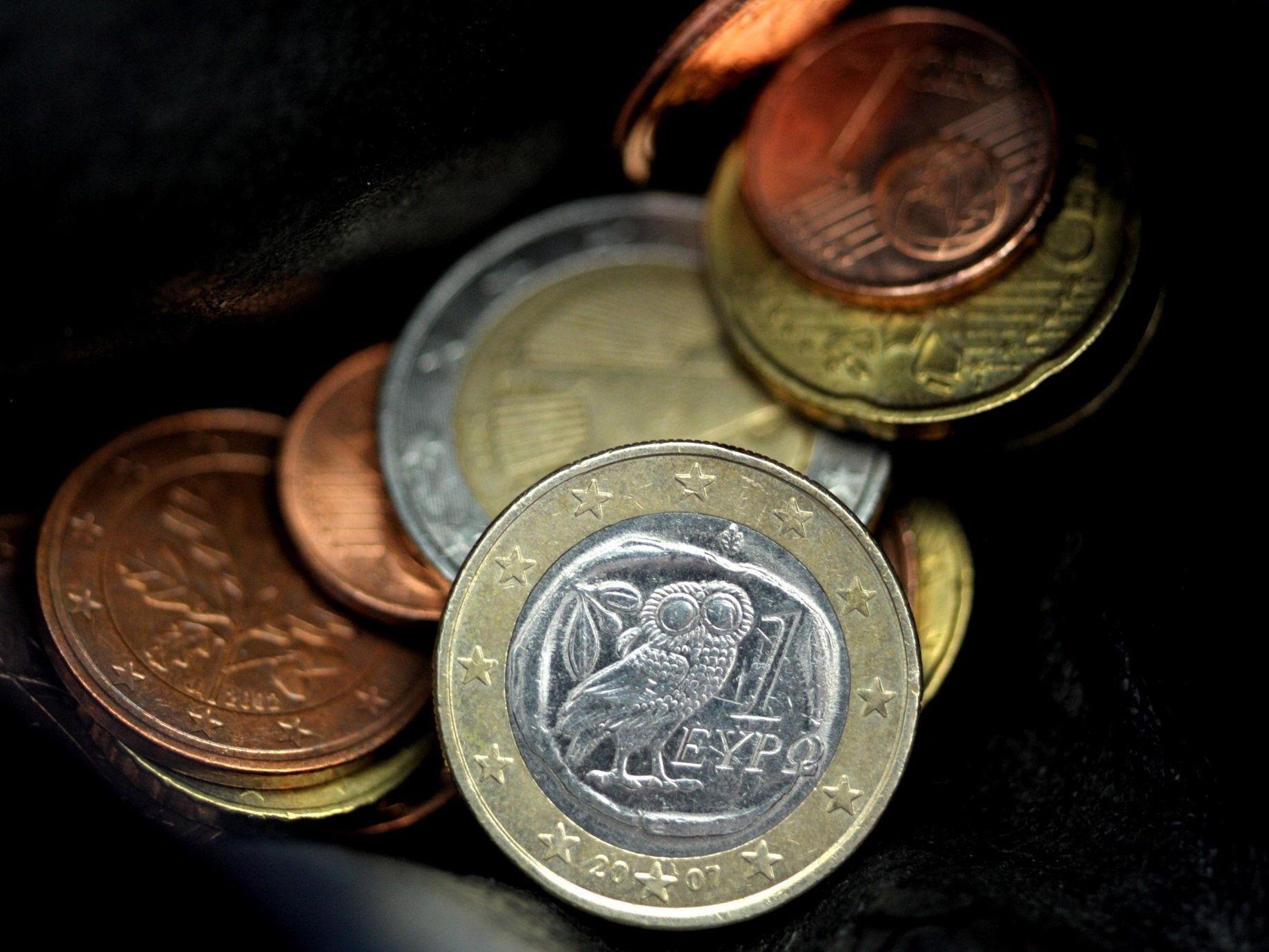 Euro profitiert nicht von vorläufiger Einigung in Griechenland.