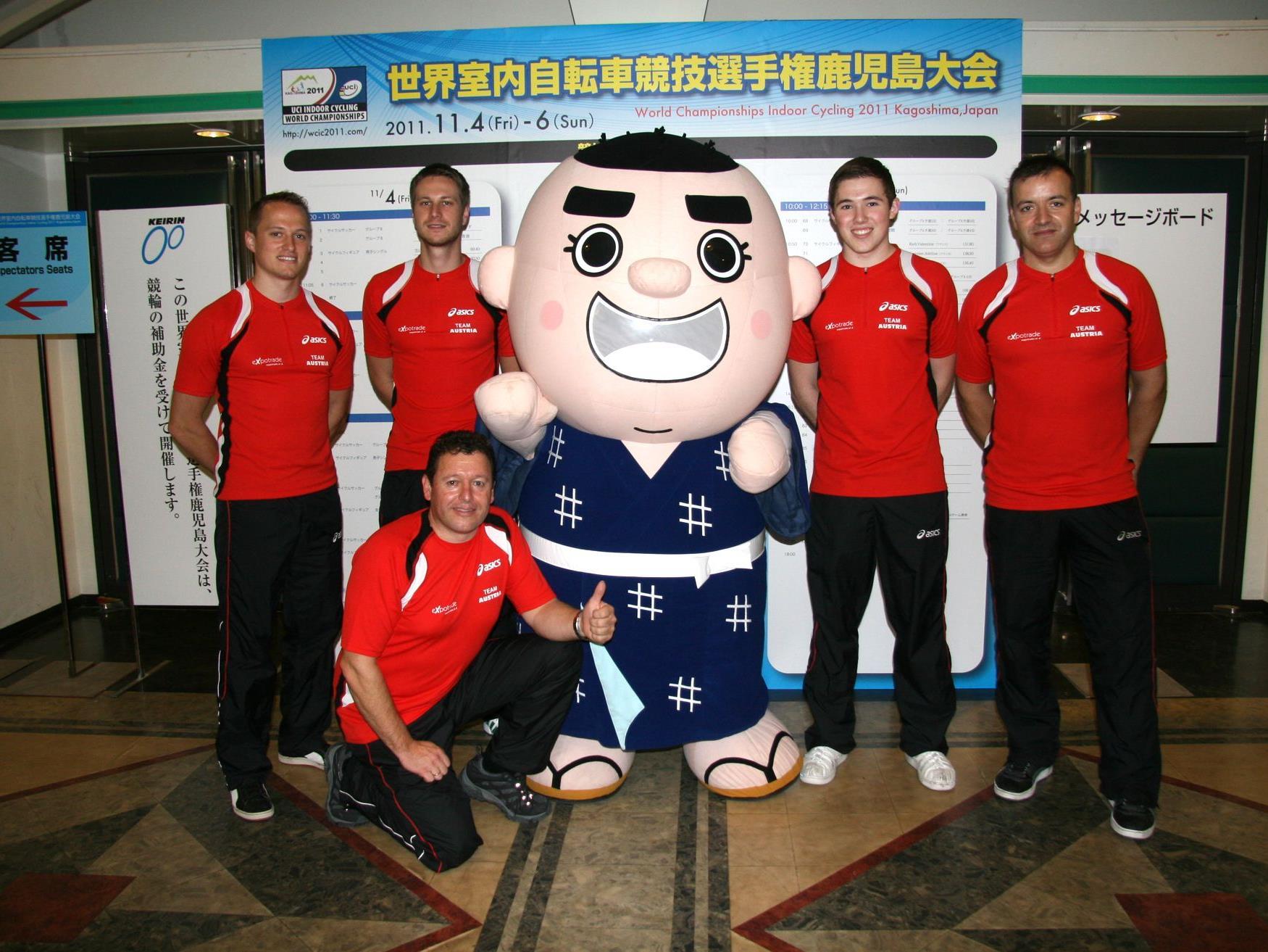 Das österreichische Radballteam bei der WM in Japan. Das österreichische Radballteam bei der WM in Japan.