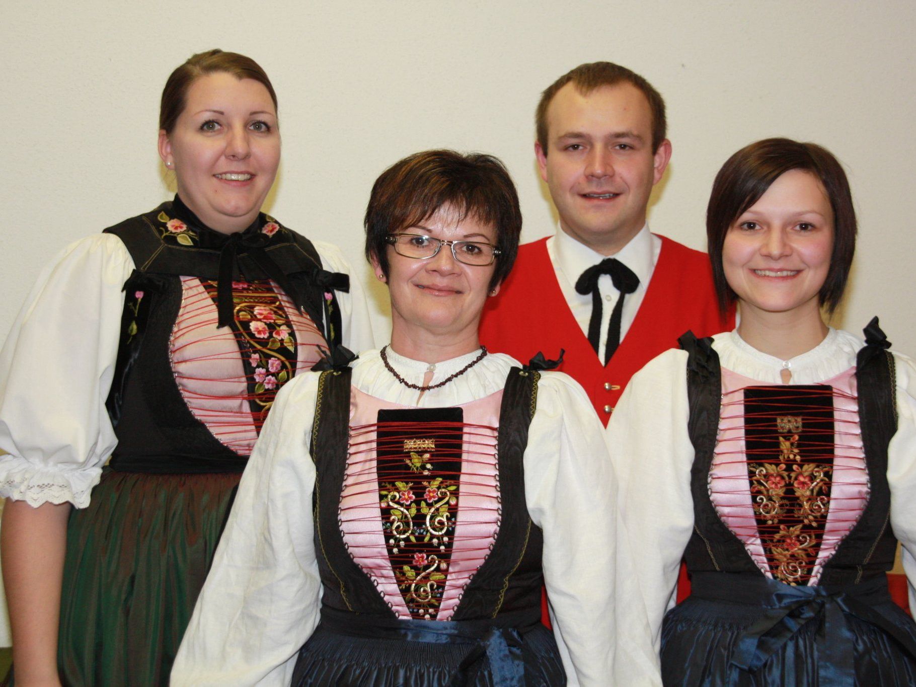 Bianca Schoder, Ulrike Bitschnau, Christian Bitschnau u Petra Bitschnau (v.l.n.r) Bianca Schoder, Ulrike Bitschnau, Christian Bitschnau u Petra Bitschnau (v.l.n.r)