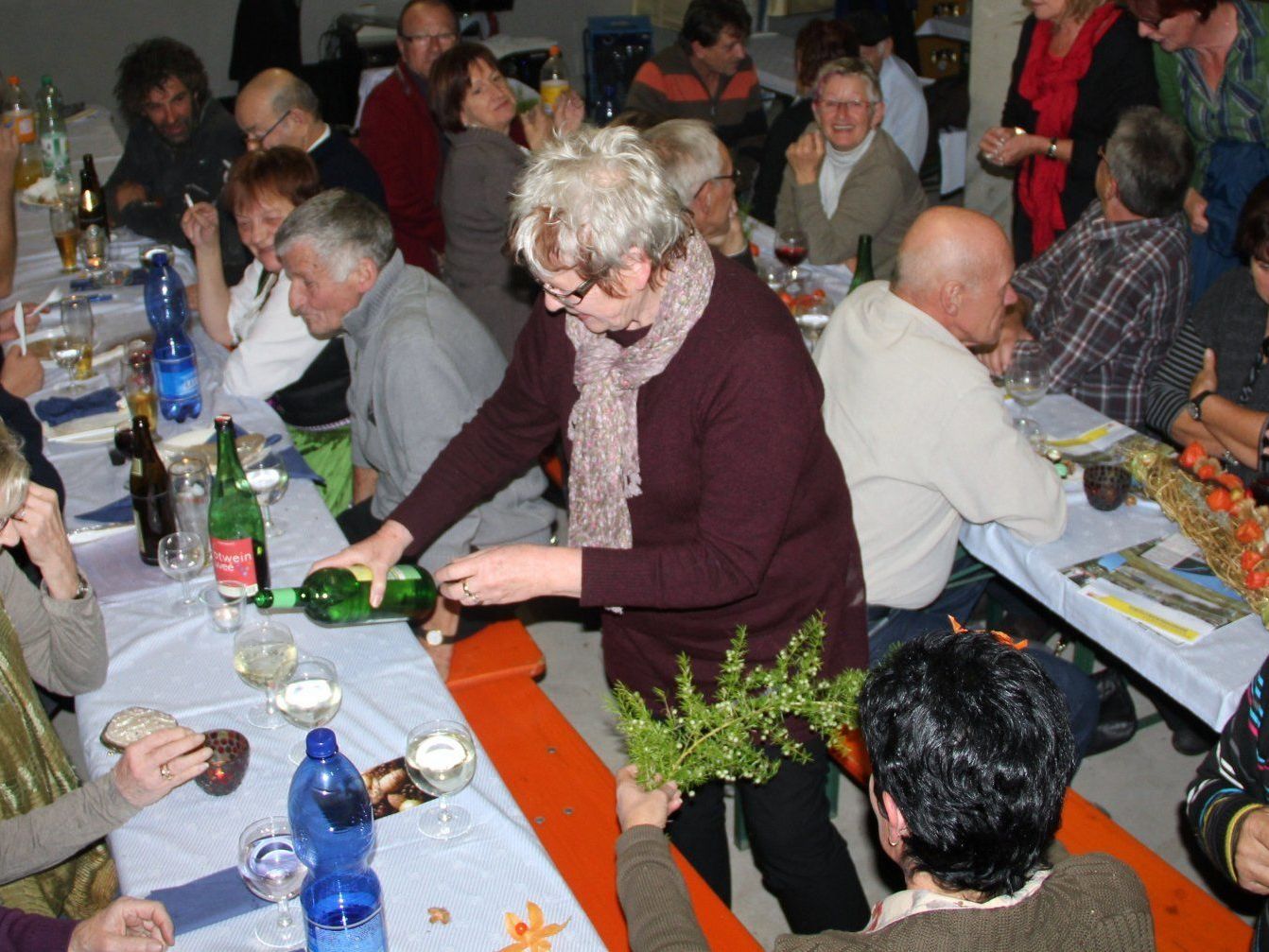 Tolle Stimmung beim Törggeleabend des Seniorenring und der Freiheitlichen Göfis Tolle Stimmung beim Törggeleabend des Seniorenring und der Freiheitlichen Göfis