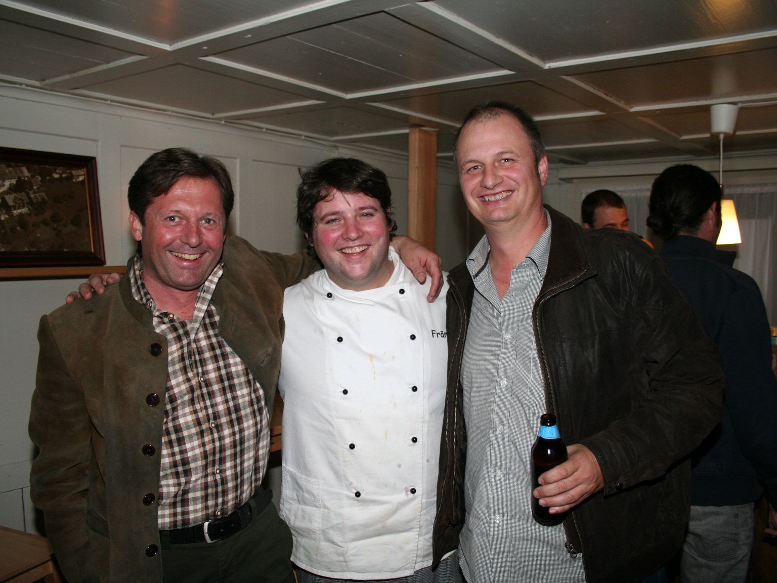 Kreuzwirt Frank Hämmerle mit Peter Jenewein und Johannes Böhler Kreuzwirt Frank Hämmerle mit Peter Jenewein und Johannes Böhler