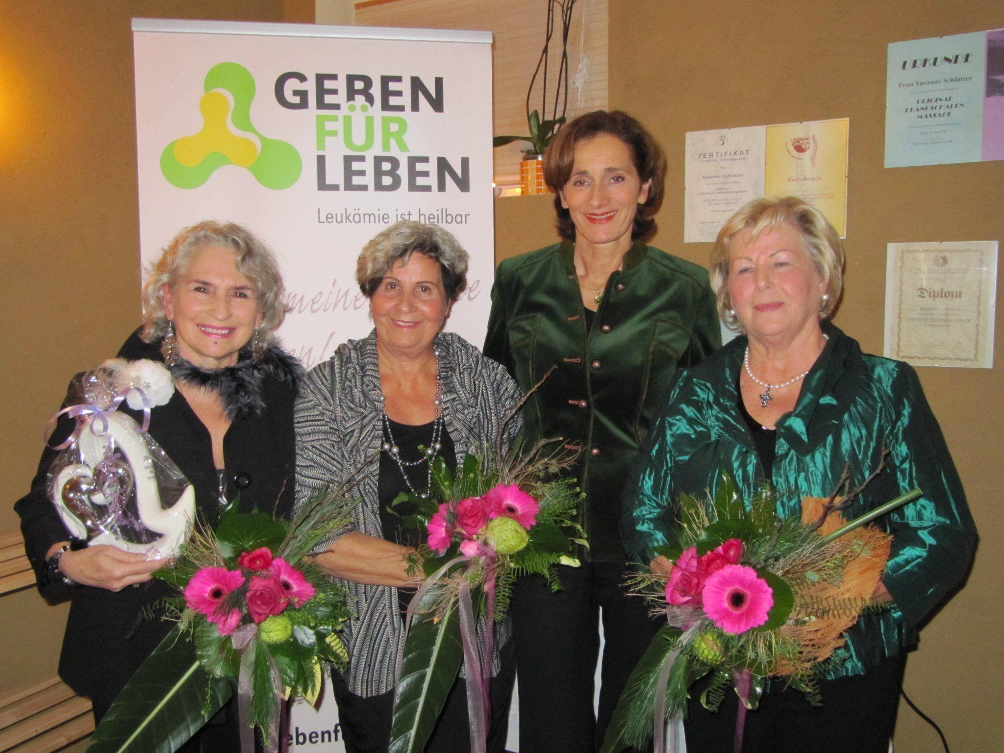 Dagmar Ganahl, Herlinde Marosch und Melitta Mair wurden von LT-Präsidentin geehrt.