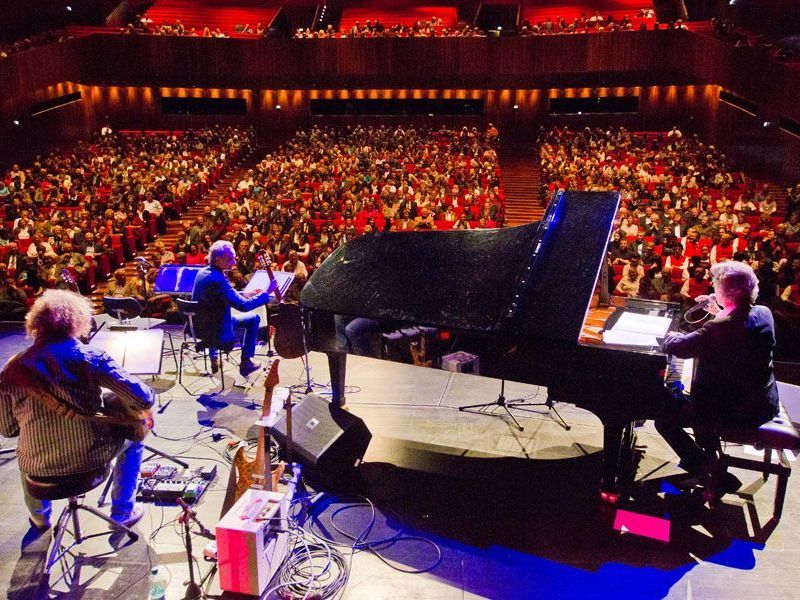 "Ma hilft"-Gala im Bregenzer Festspielhaus am Donnerstagabend "Ma hilft"-Gala im Bregenzer Festspielhaus am Donnerstagabend