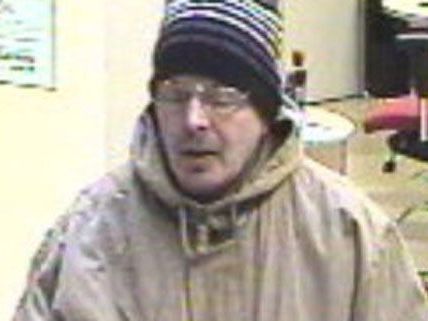 Erneut ein Bankraub in Wien, die Polizei sucht diesen Mann. Erneut ein Bankraub in Wien, die Polizei sucht diesen Mann.