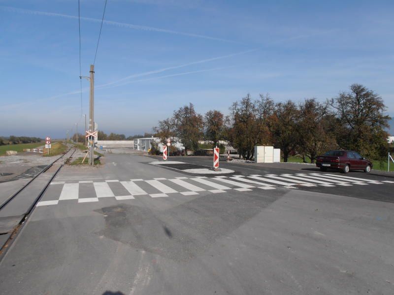 Auch die Einfahrt bei der Rheinbrücke Hard-Fußach wurde neu gestaltet. Auch die Einfahrt bei der Rheinbrücke Hard-Fußach wurde neu gestaltet.
